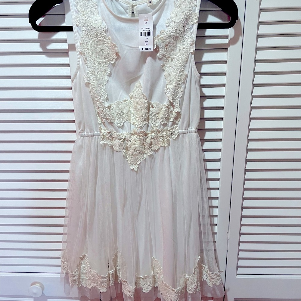 Mika & Gala White Lace Dress